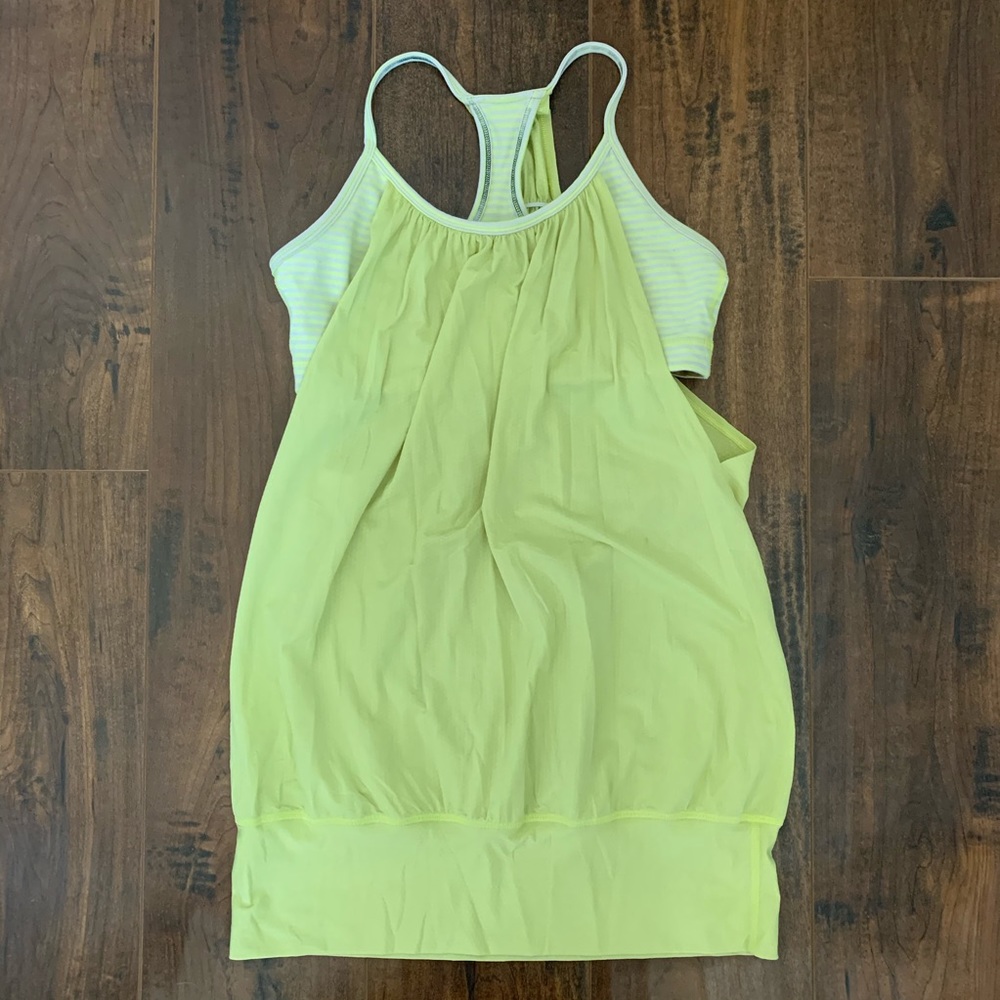 Lululemon NO LIMITS tank size 6